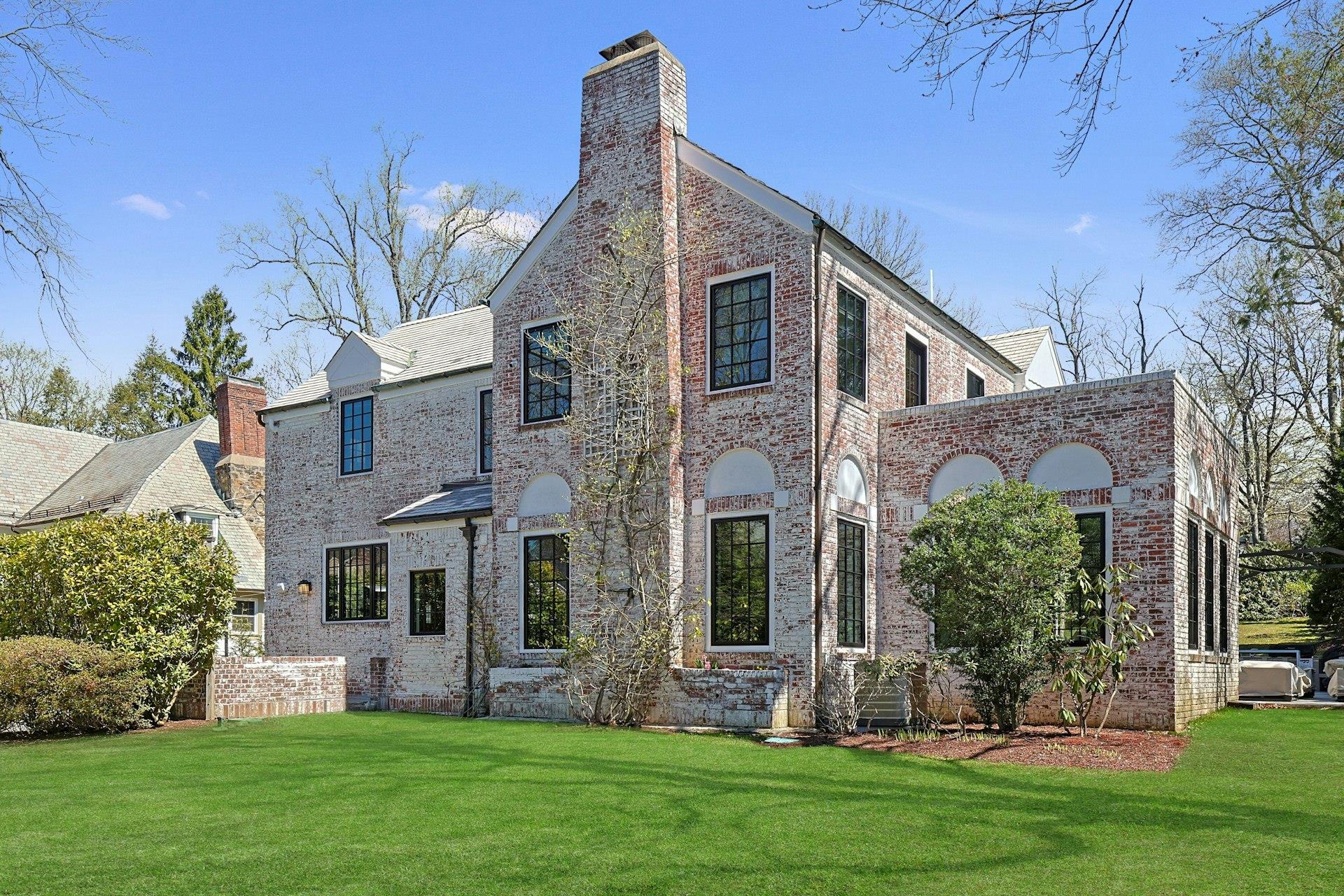 165 Valley Road