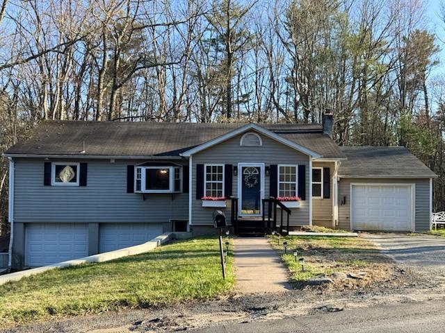 11 Schumacher Pond Road