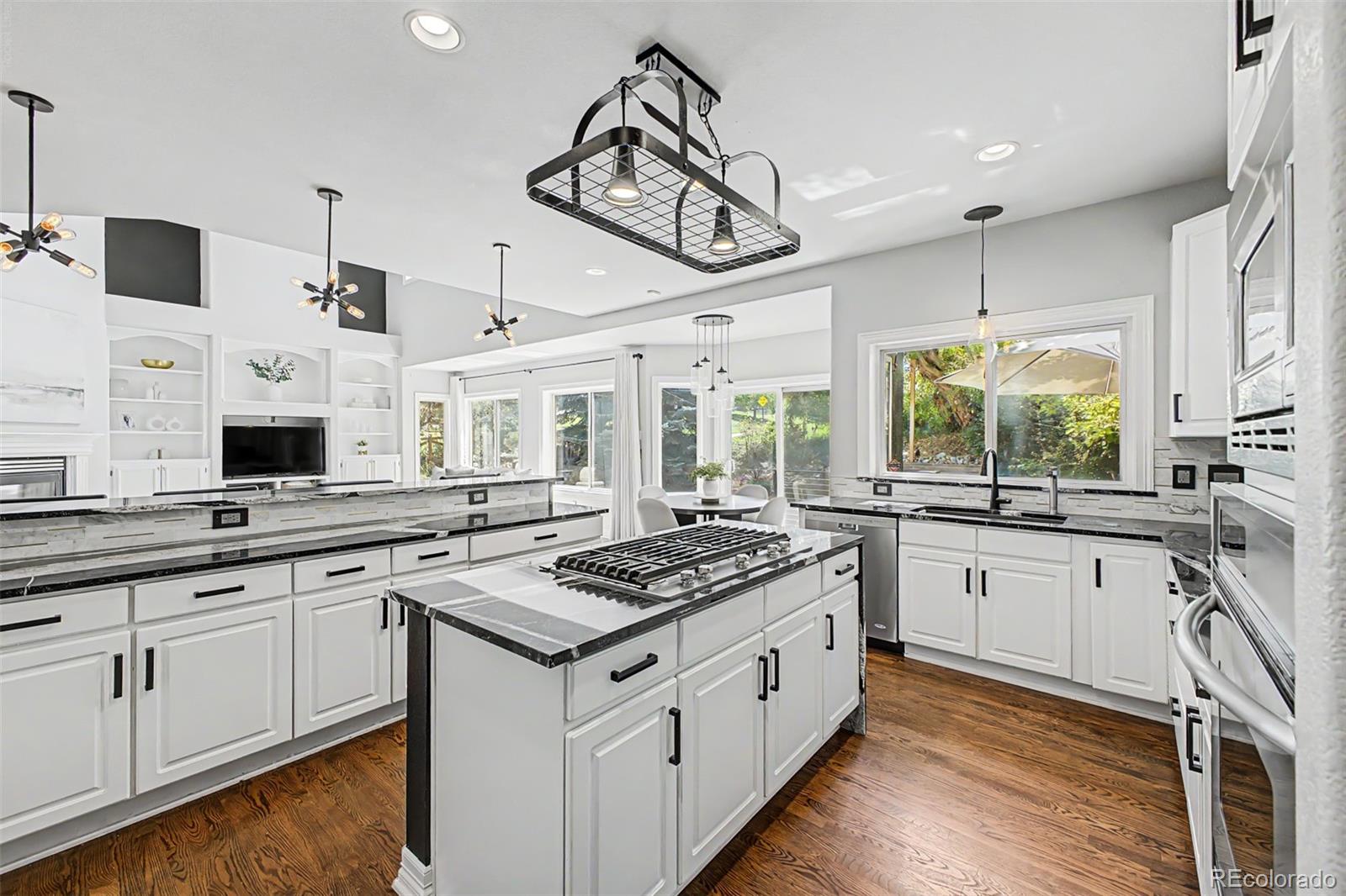 3014 W 111th Place