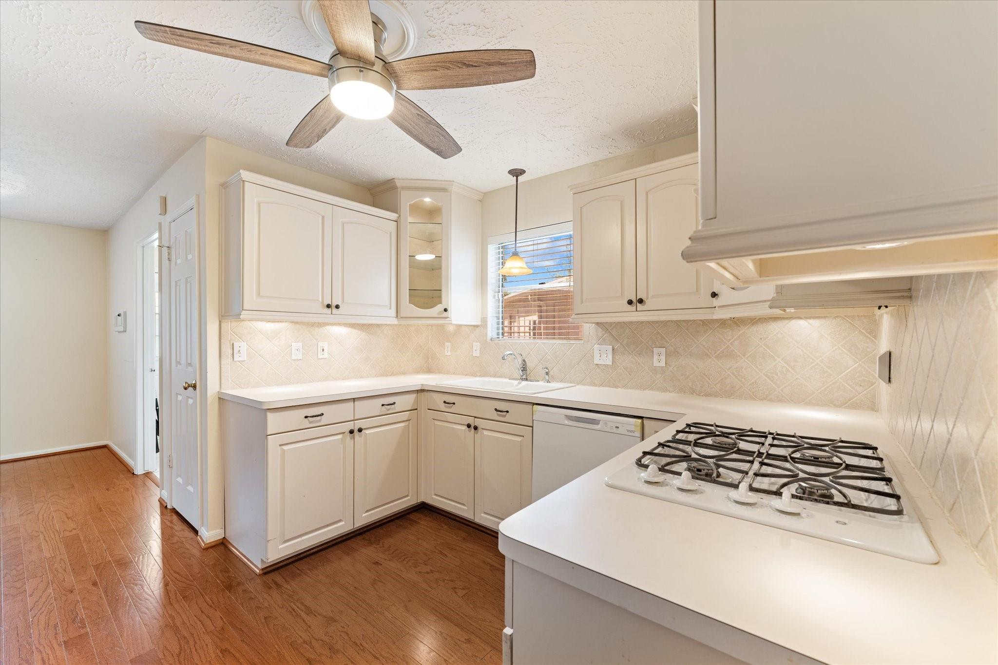 4711 Carbrook Court