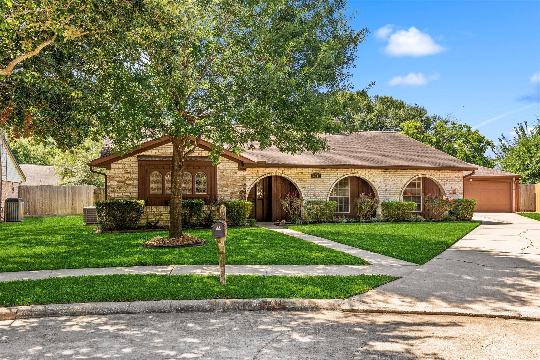 4711 Carbrook Court