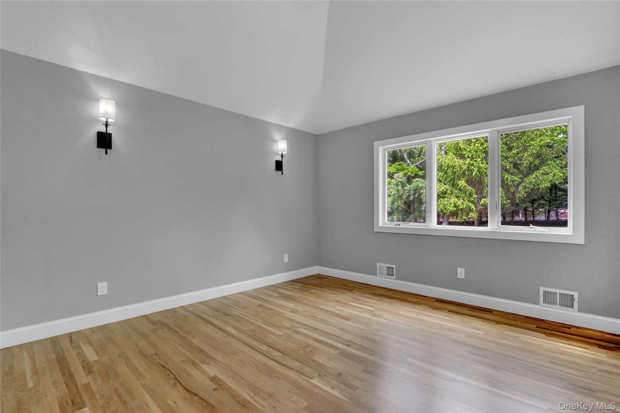 23 Red Creek Circle