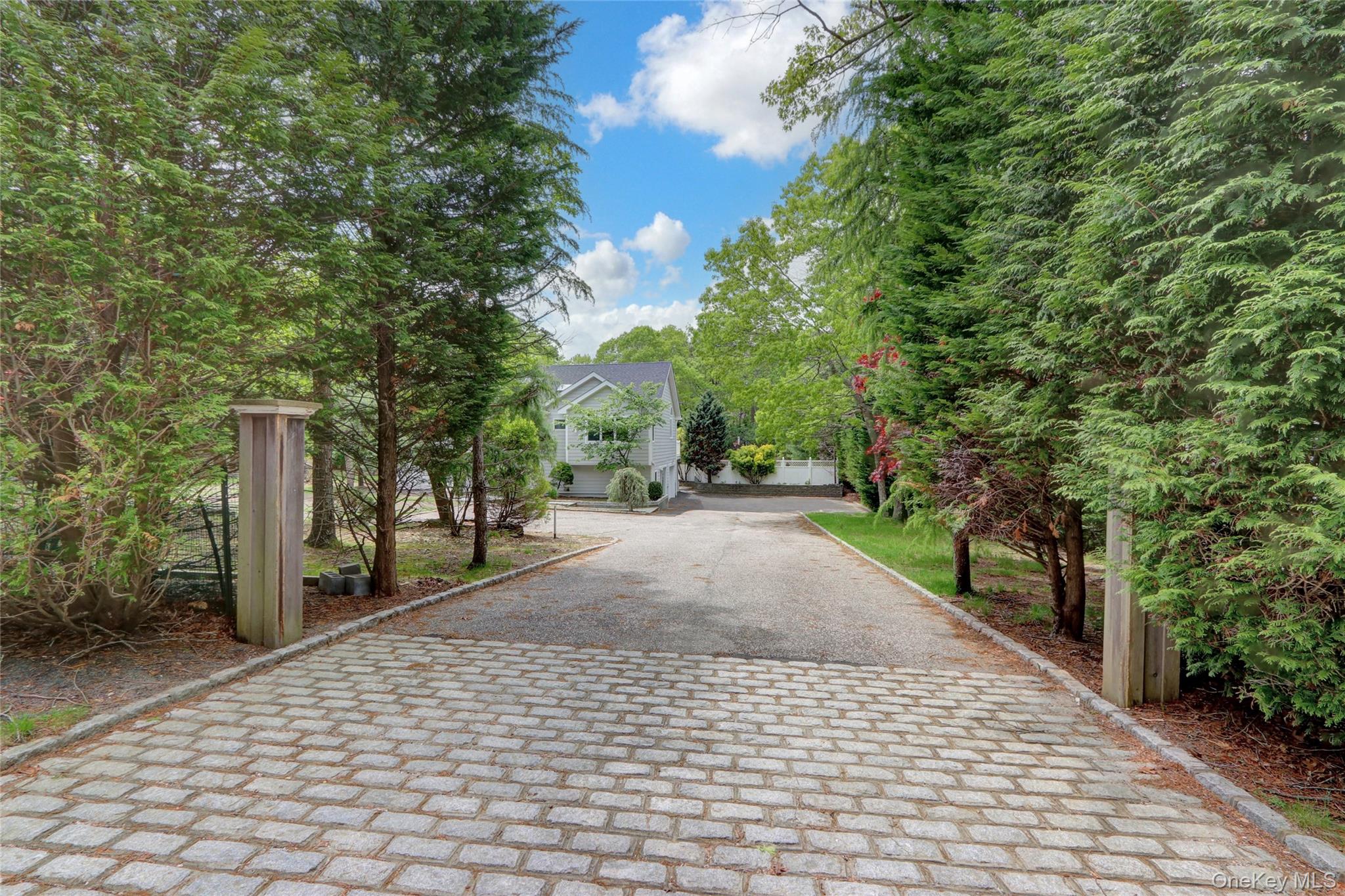 23 Red Creek Circle