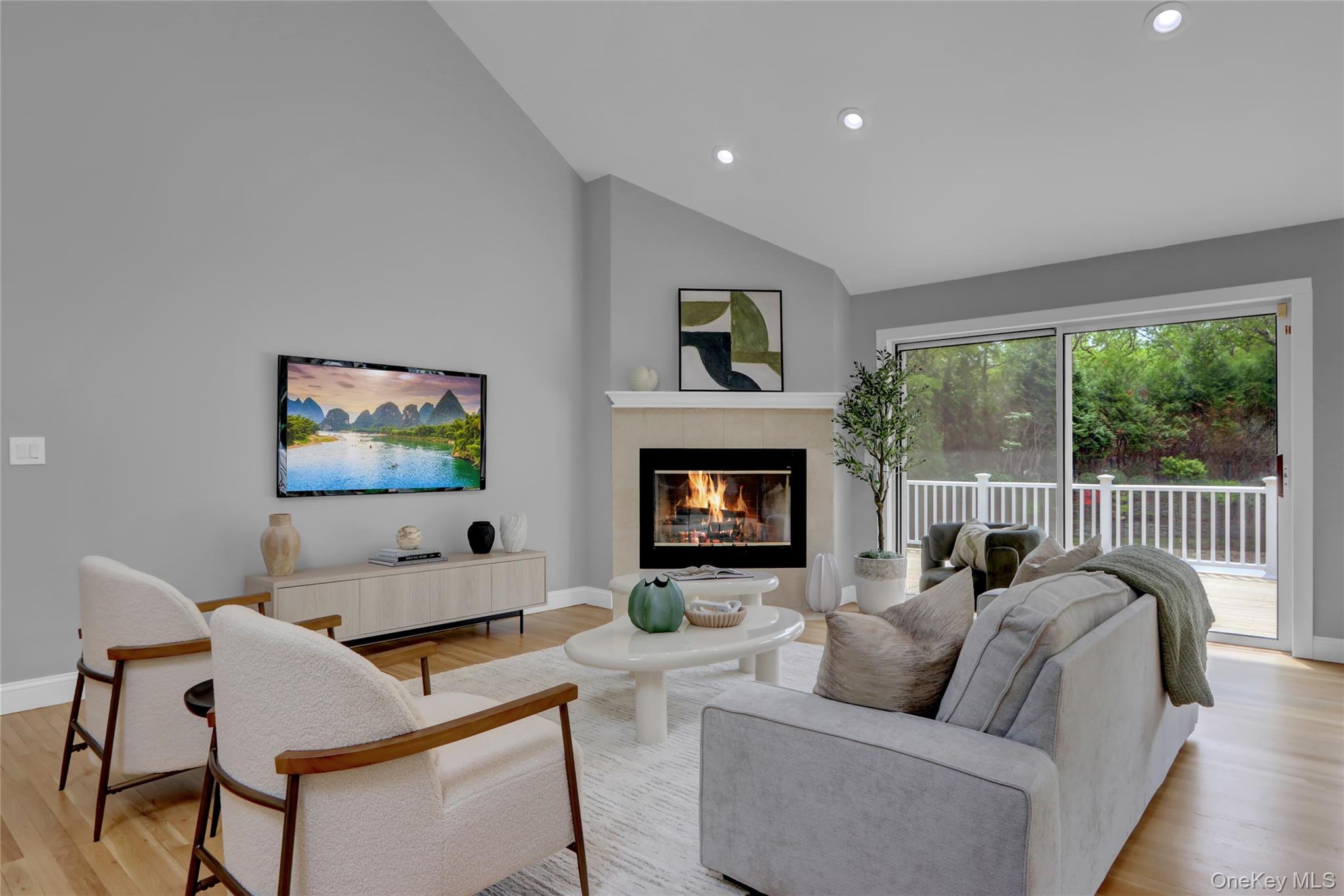 23 Red Creek Circle