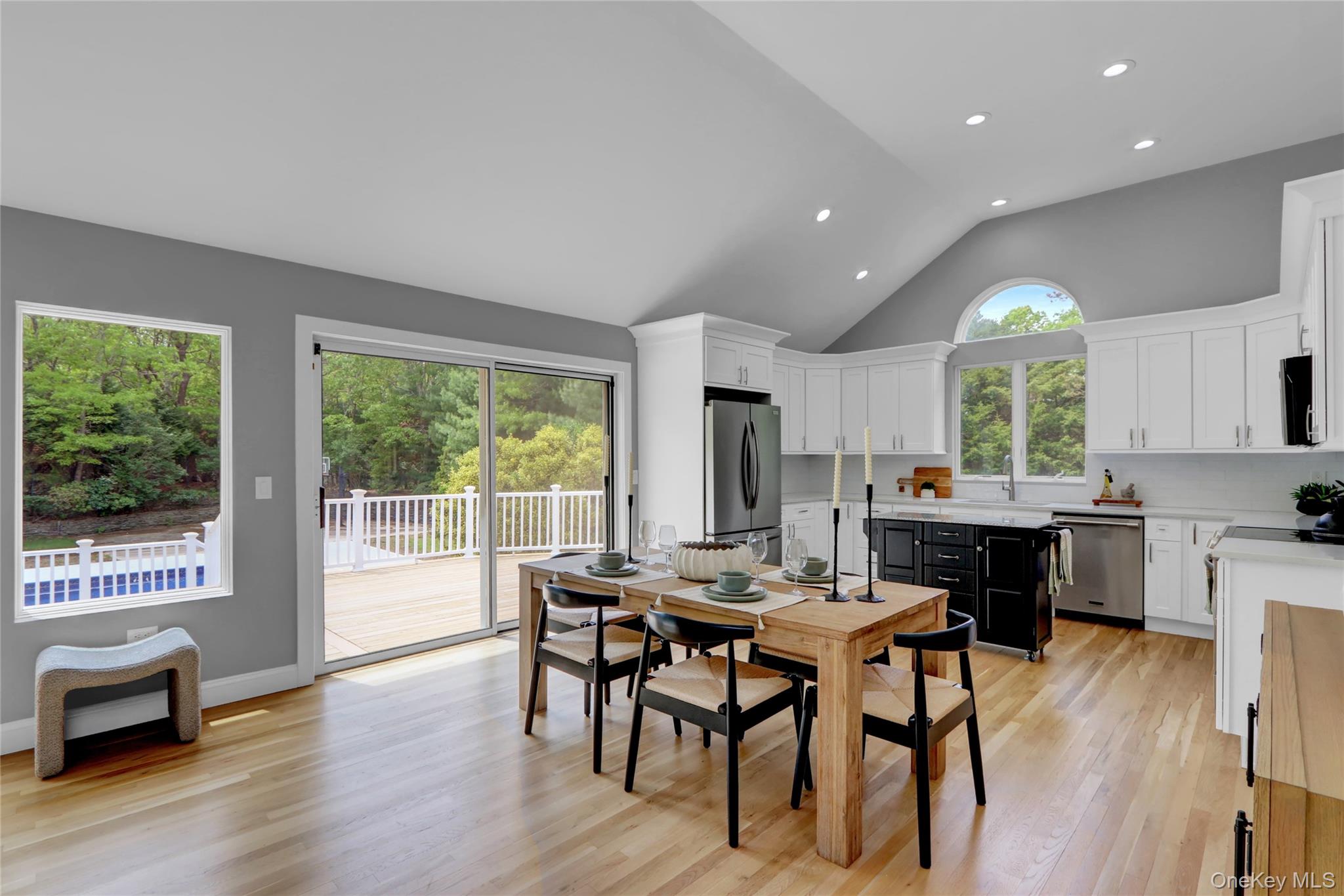 23 Red Creek Circle
