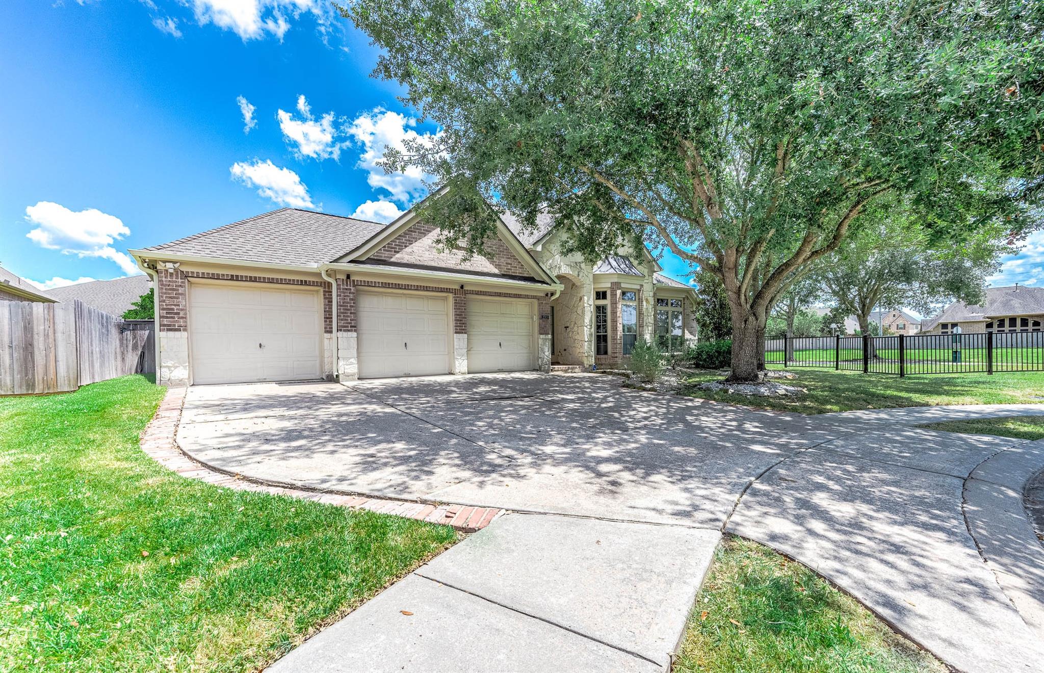 2313 Lilac Breeze Lane