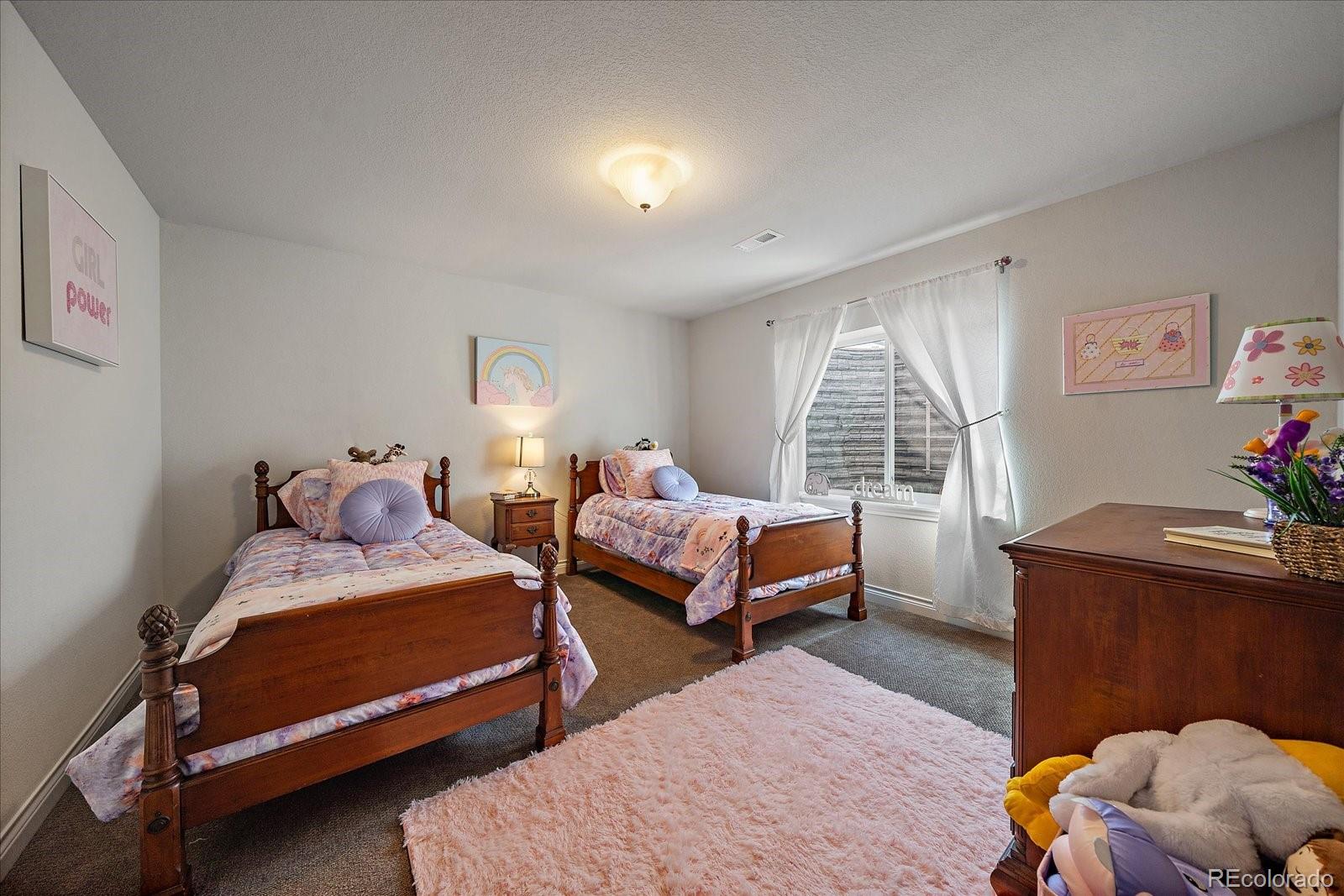 8412 Quaker Circle