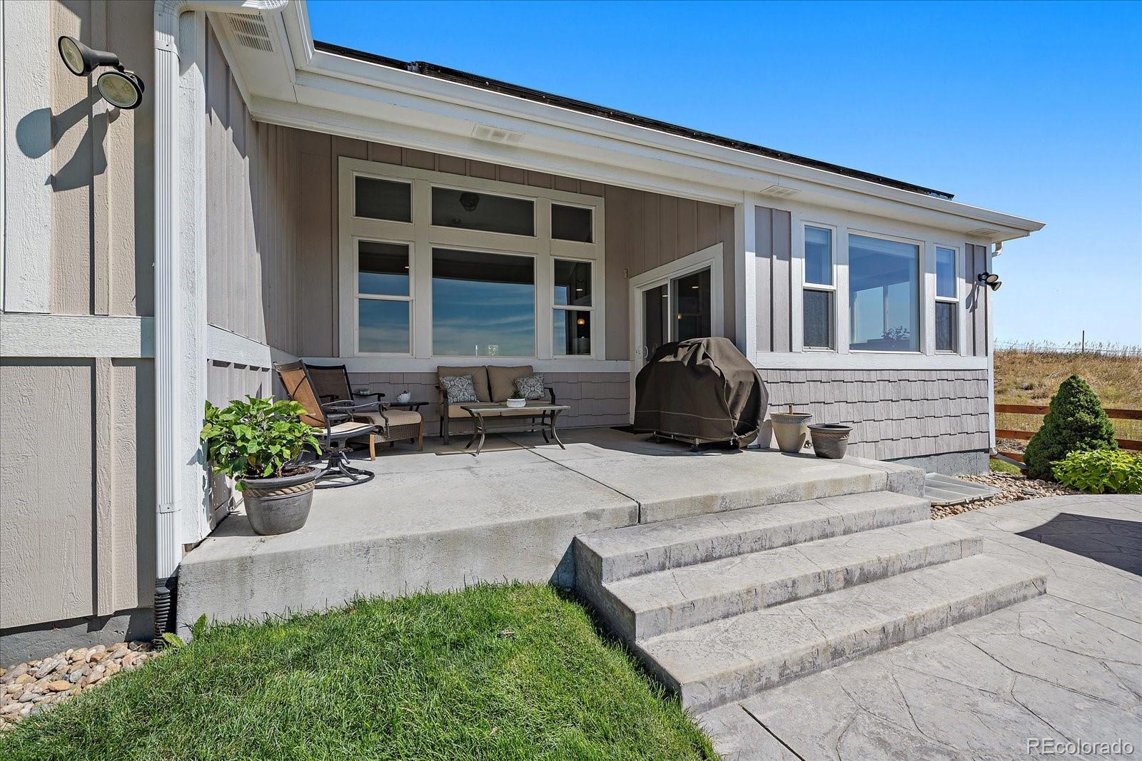 8412 Quaker Circle