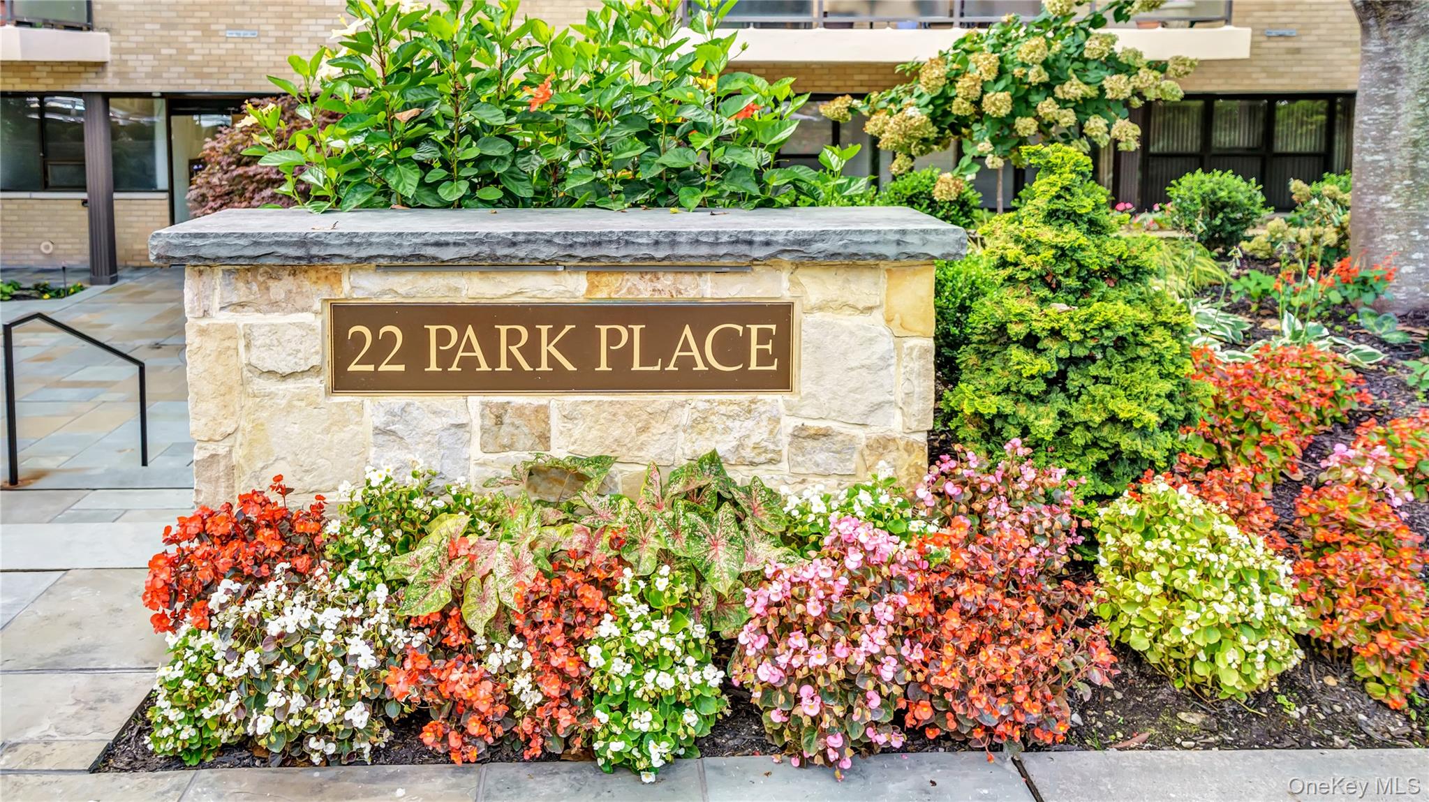 22 Park Place Unit: 2F