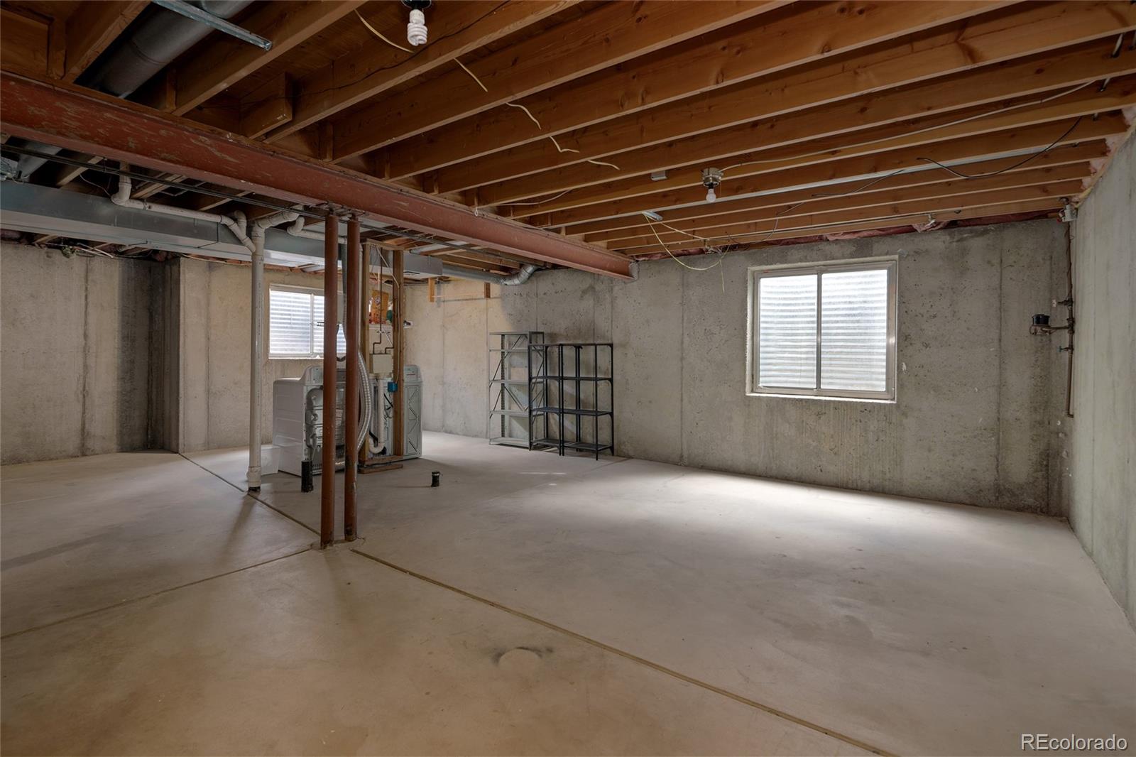 10956 W Polk Drive