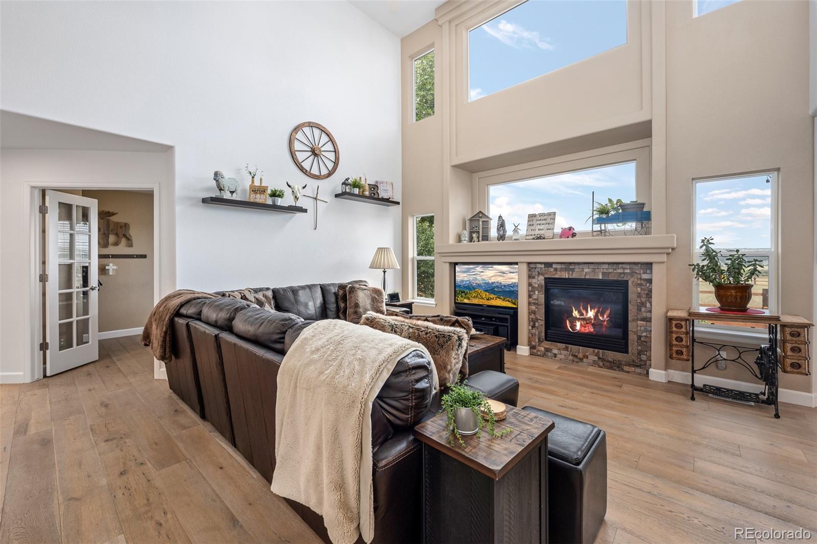 4763 Bobolink Drive