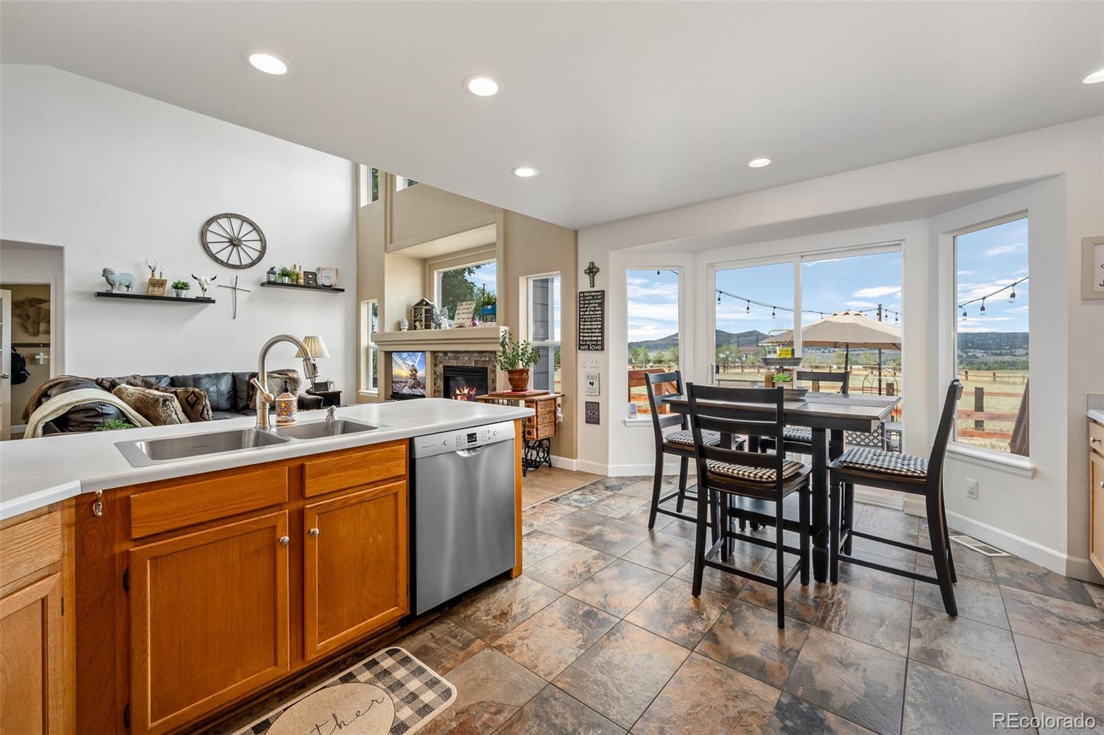 4763 Bobolink Drive