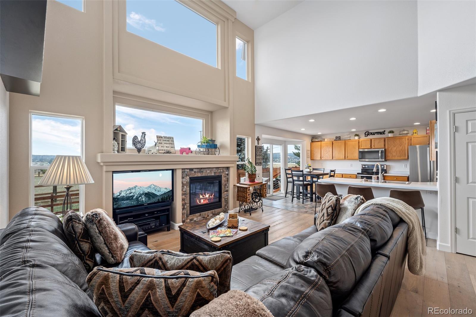 4763 Bobolink Drive