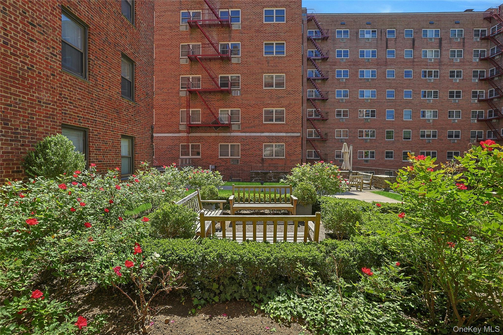 68 E Hartsdale Avenue Unit: 4J