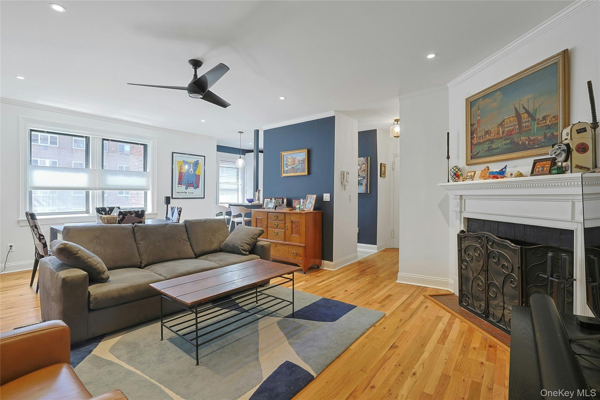 68 E Hartsdale Avenue Unit: 4J