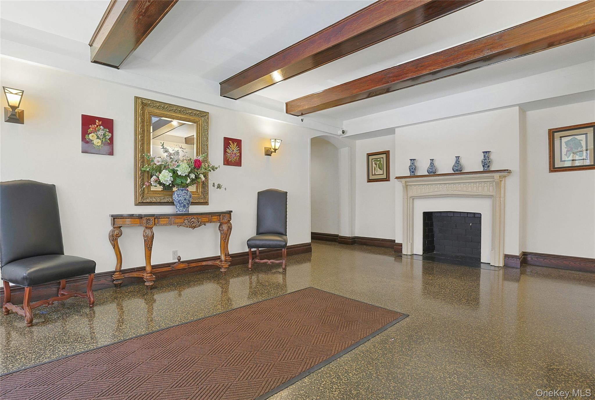 68 E Hartsdale Avenue Unit: 4J