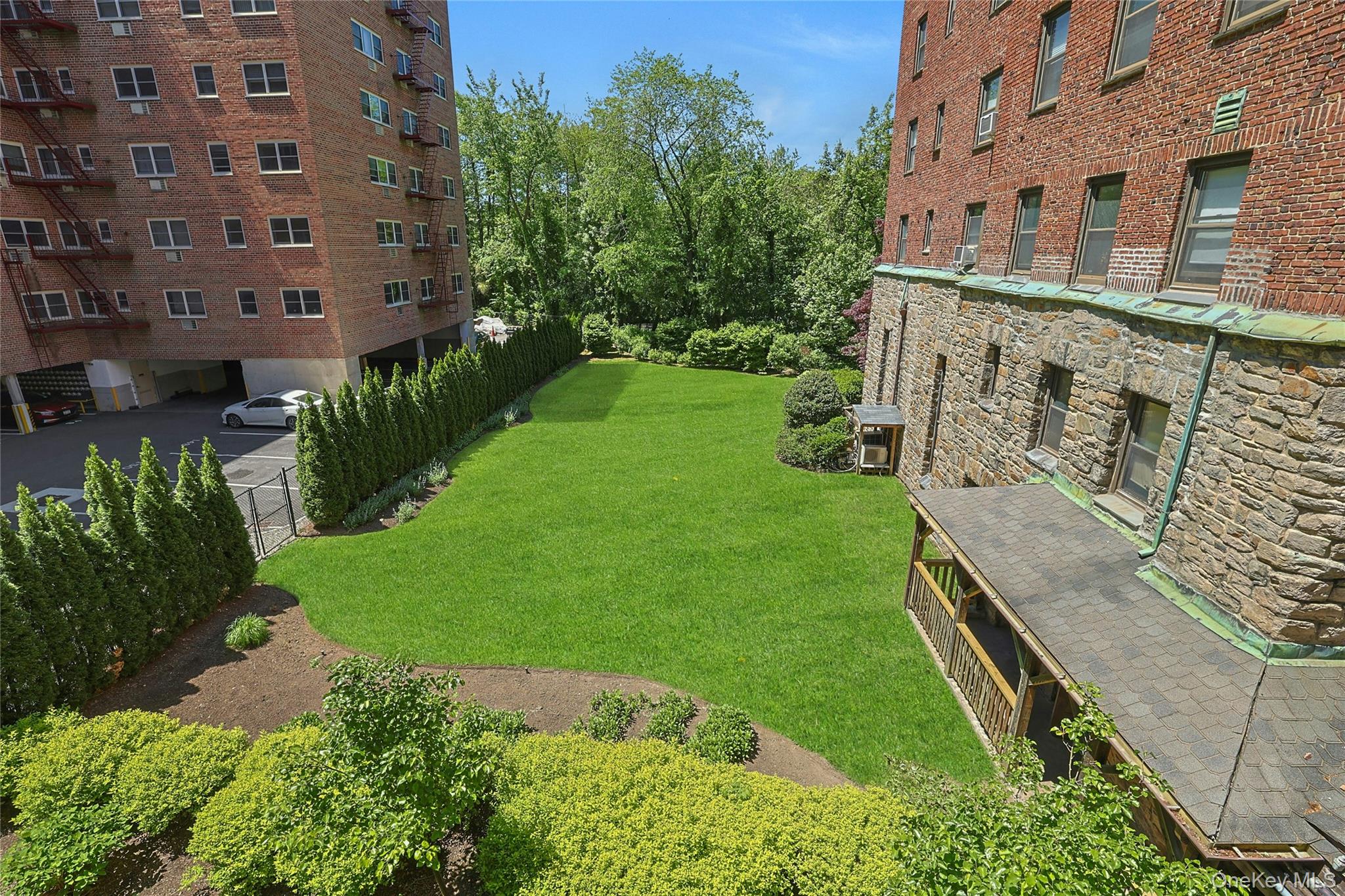 68 E Hartsdale Avenue Unit: 4J