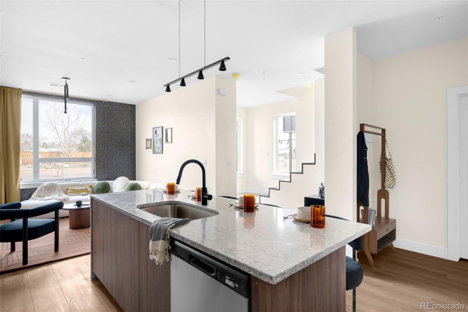 5781 W 91st Place
