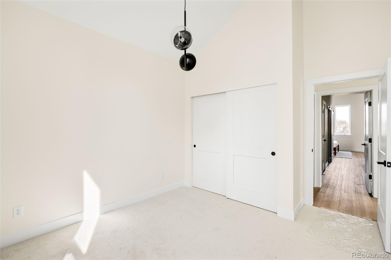5781 W 91st Place