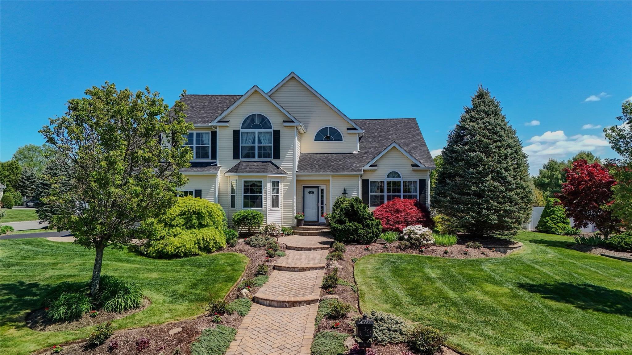 2 Upton Court
