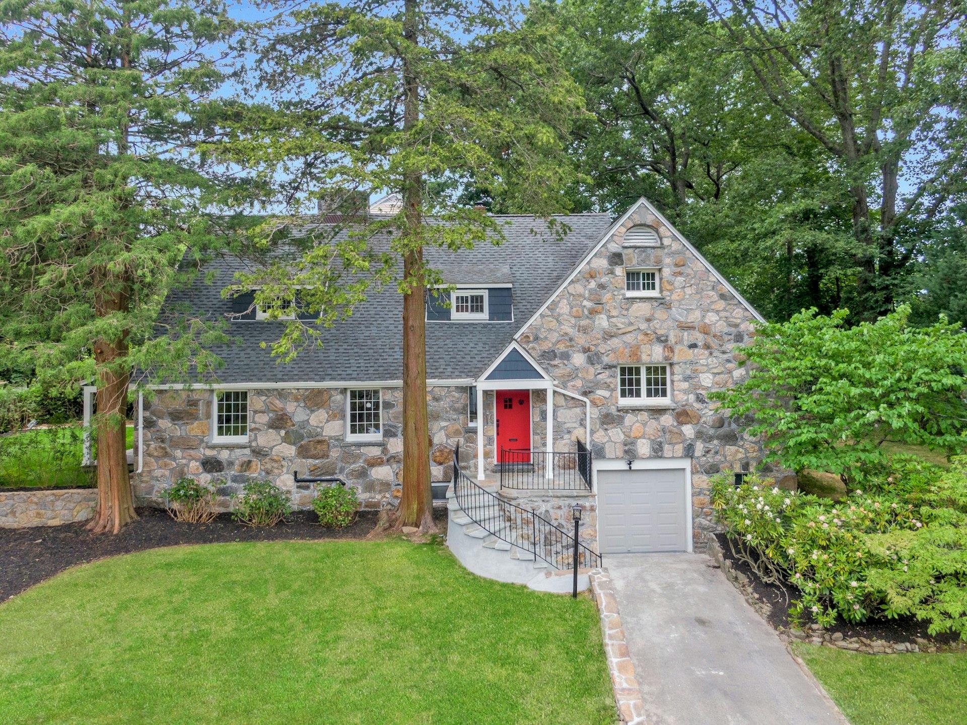 92 Glenwood Avenue