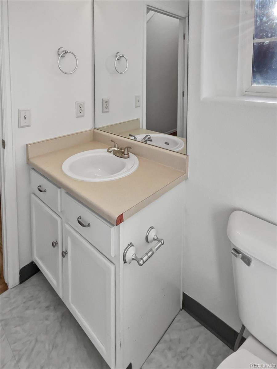 1256 S Zeno Circle