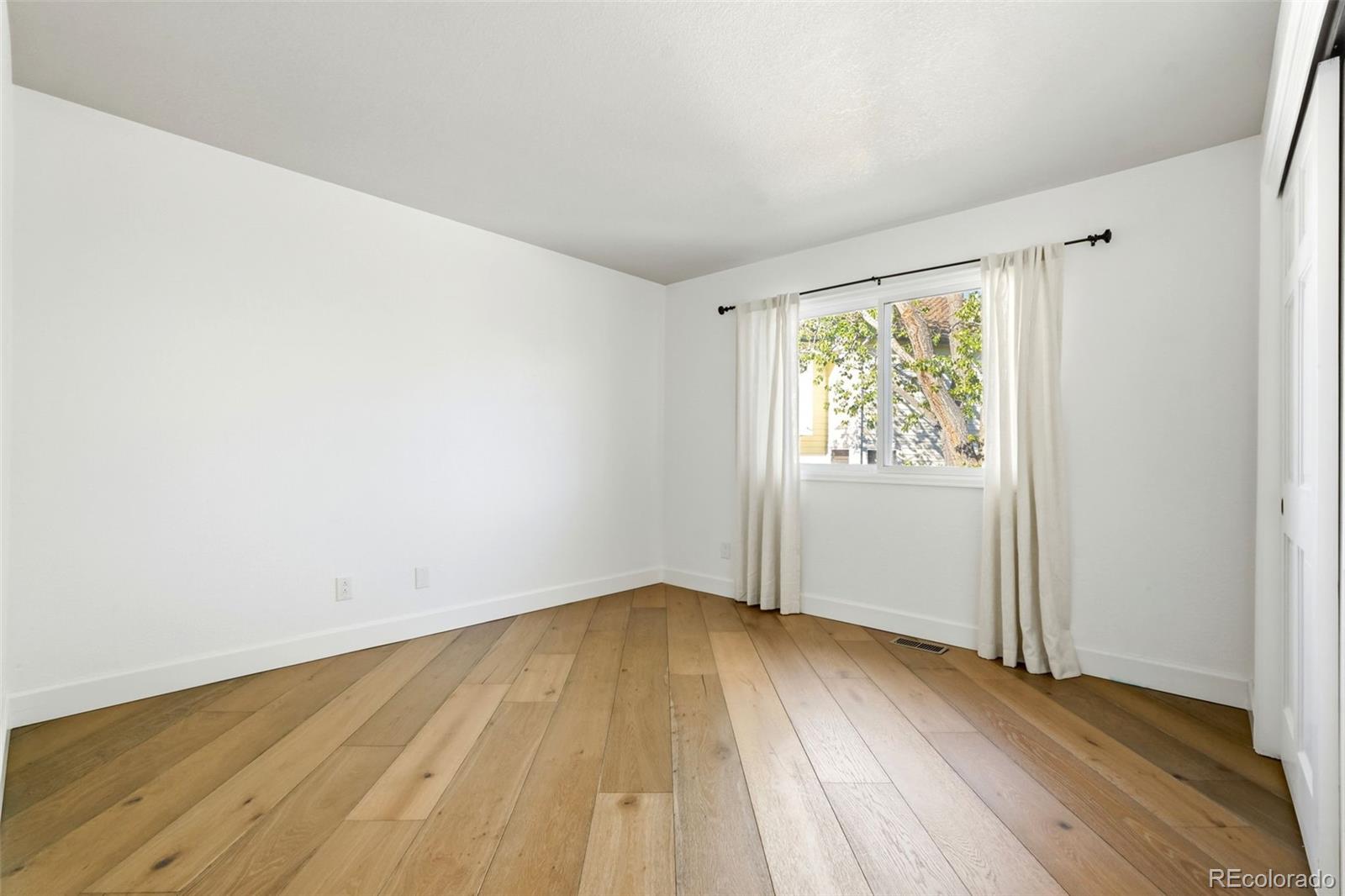 9223 Wolfdale Drive