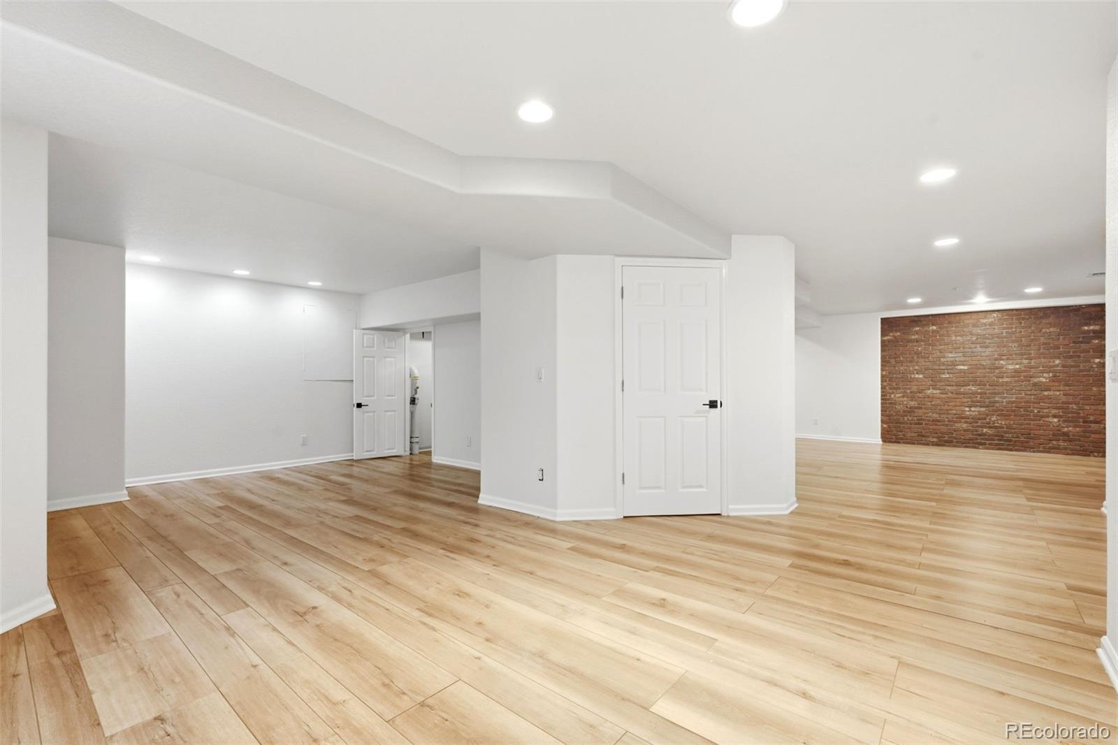 9223 Wolfdale Drive