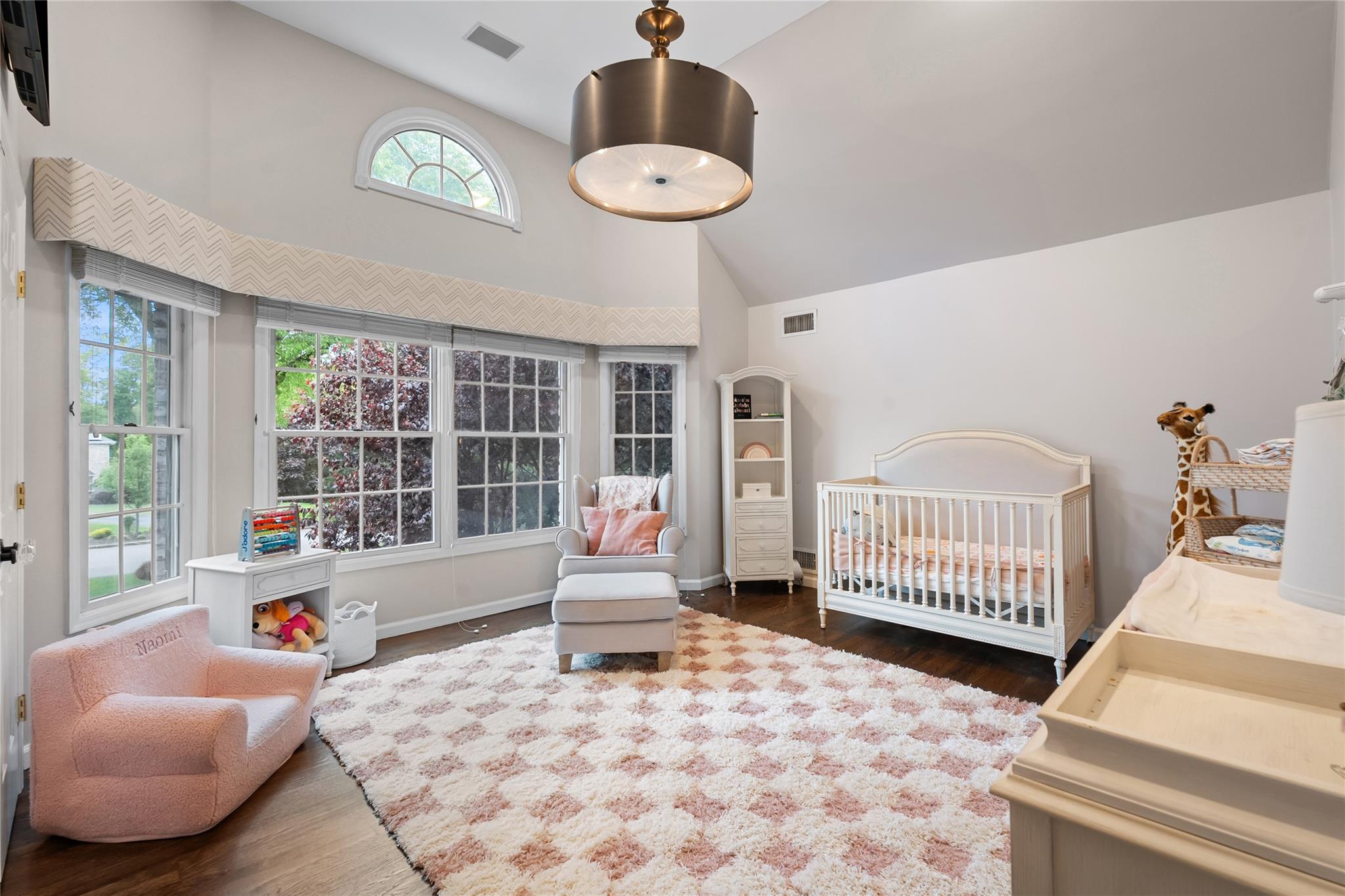11 Crick Holly Lane