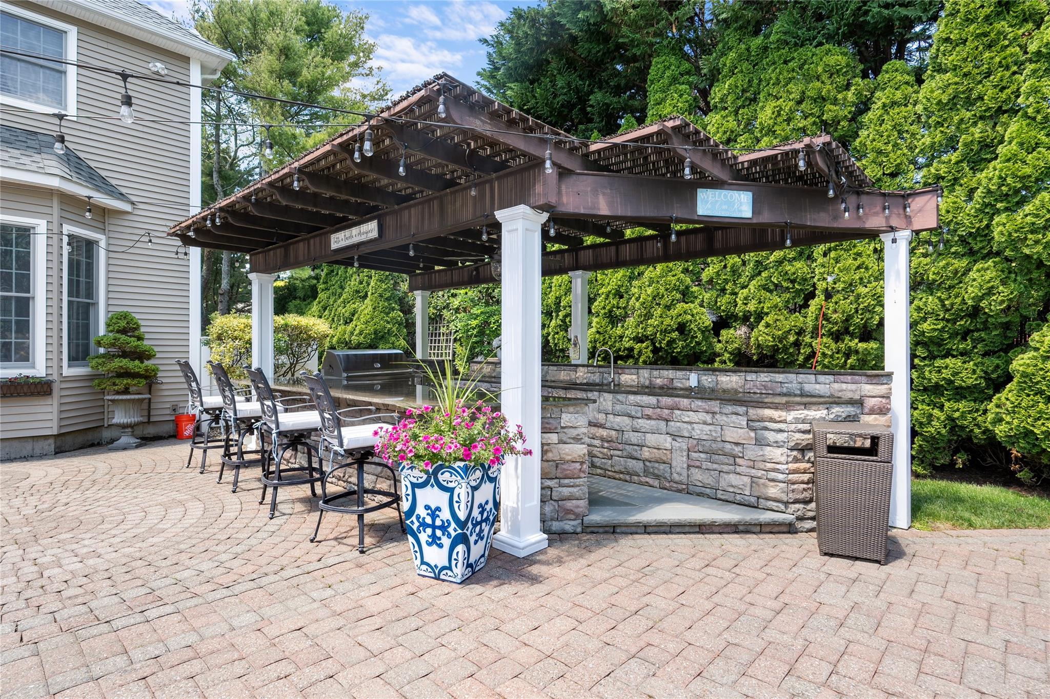 11 Crick Holly Lane