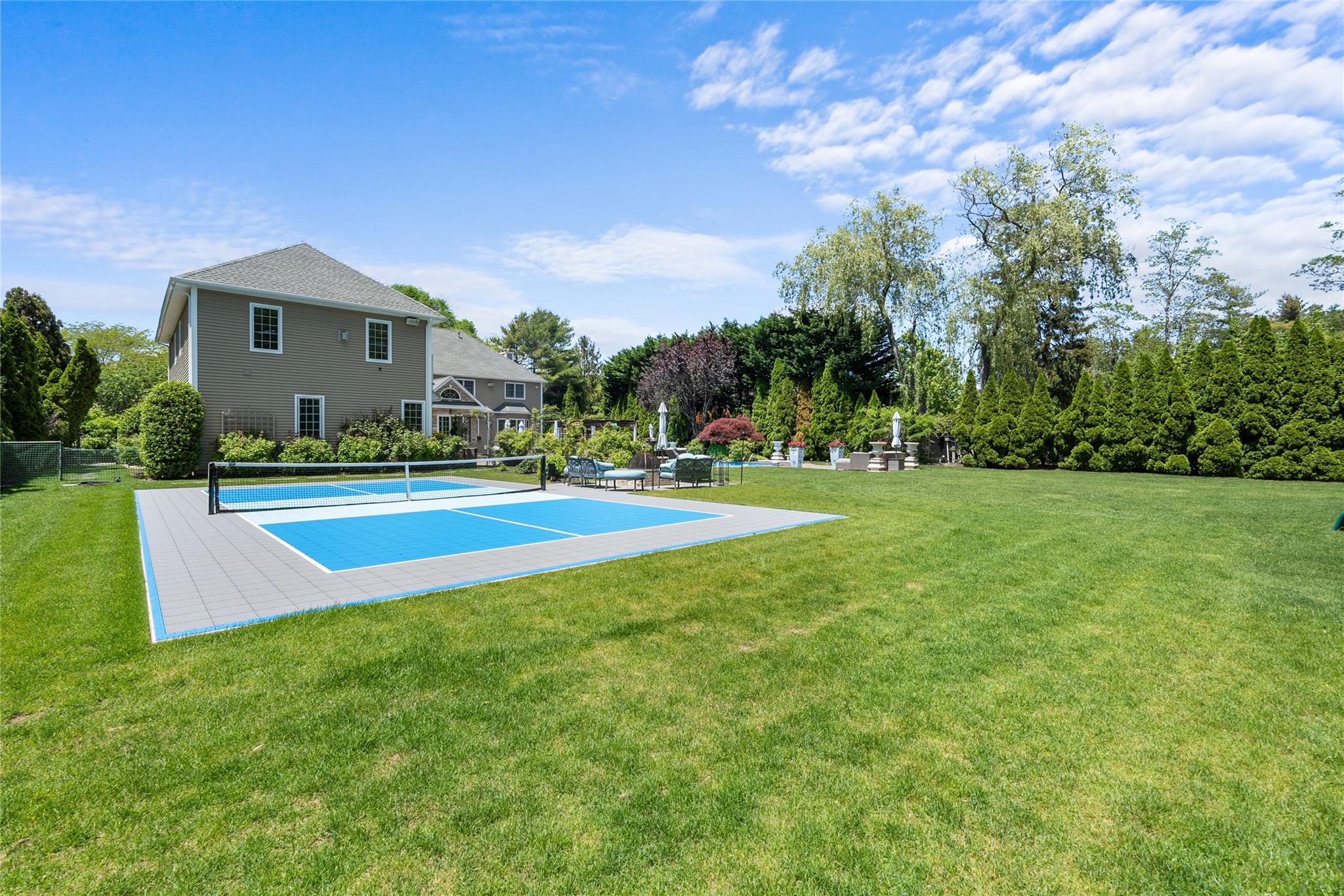 11 Crick Holly Lane