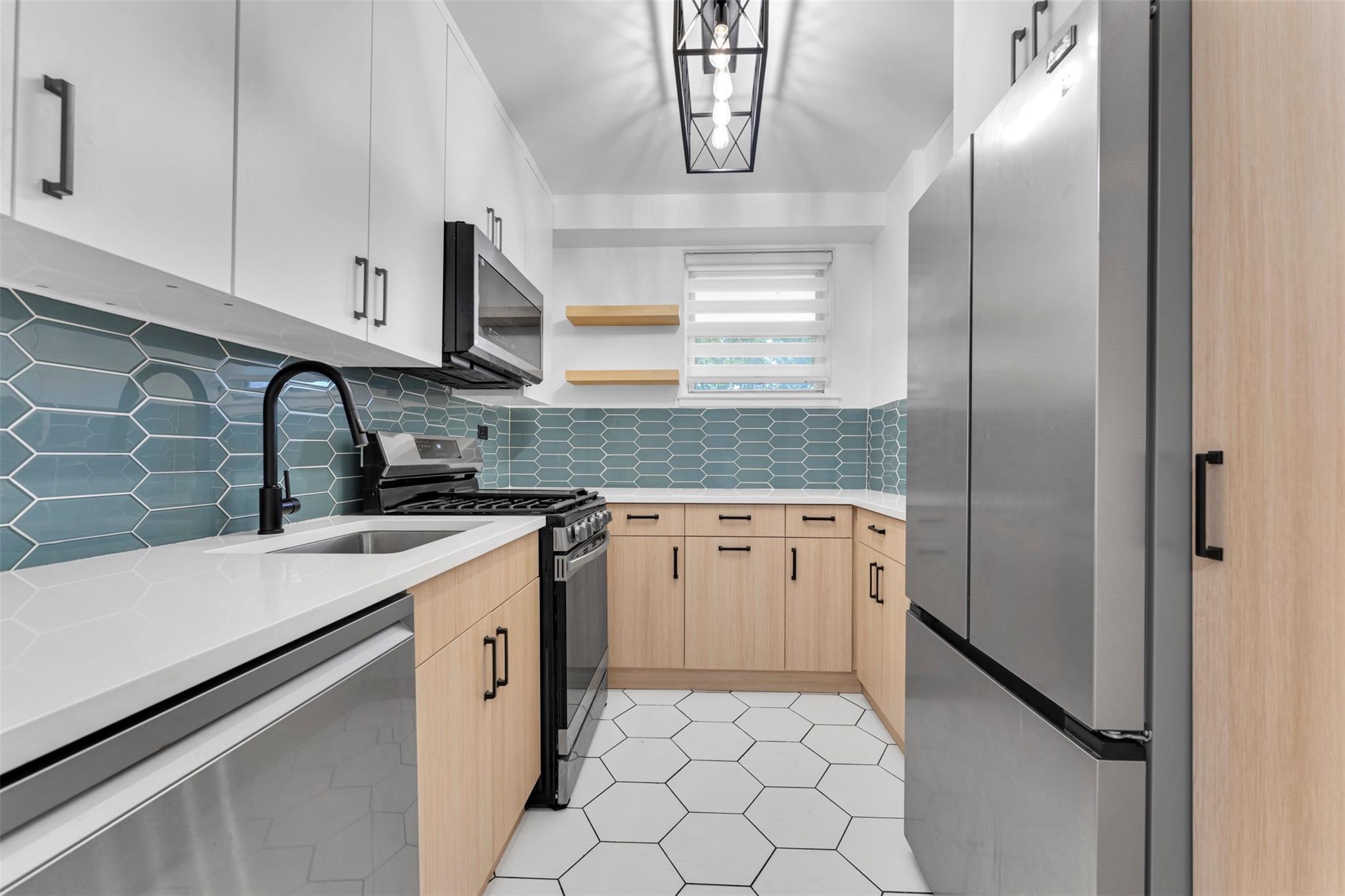 5700 Arlington Avenue Unit: 5D