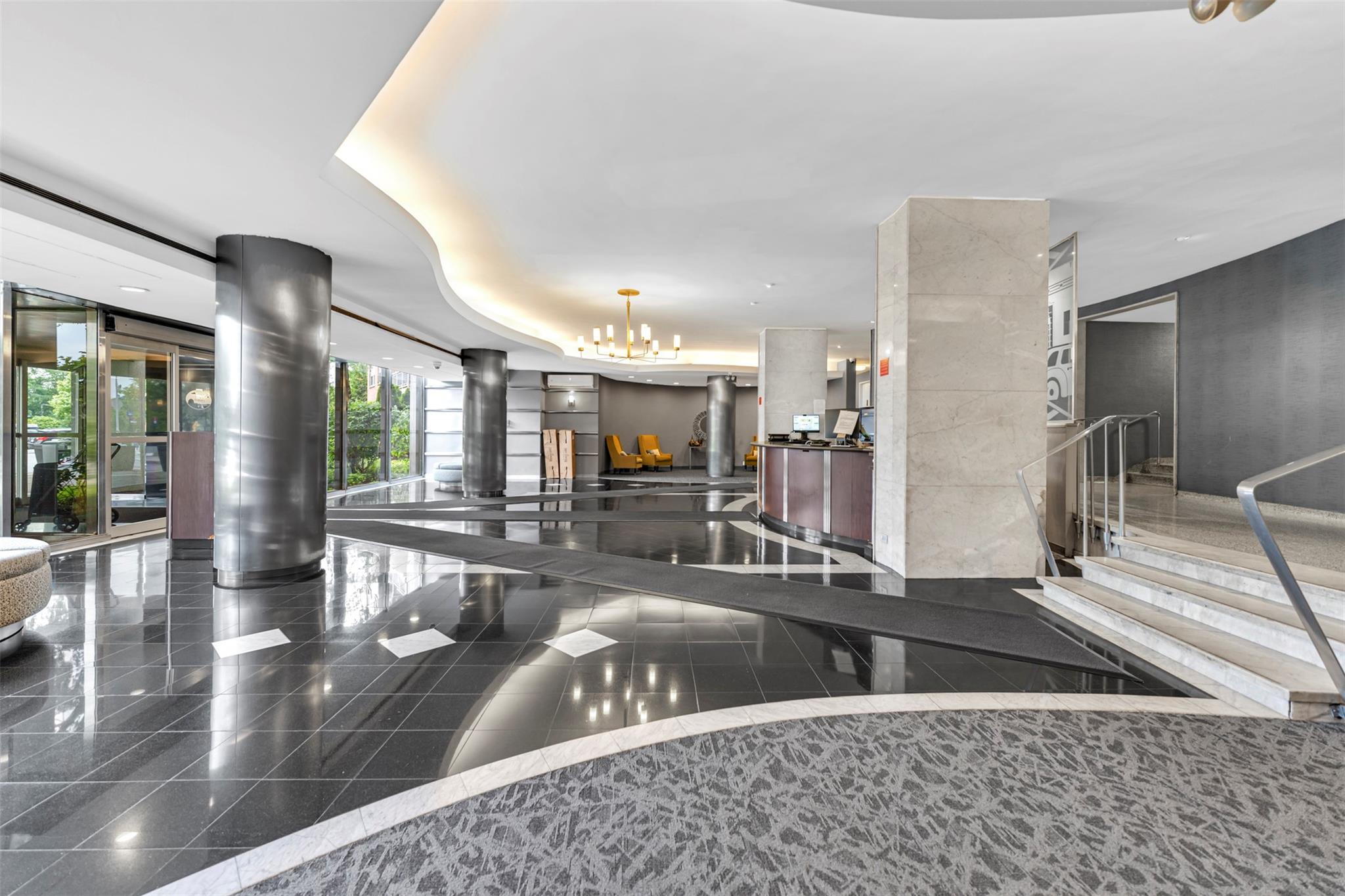 5700 Arlington Avenue Unit: 5D