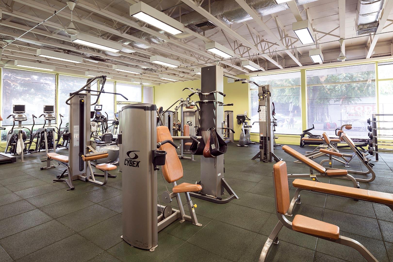 5700 Arlington Avenue Unit: 5D