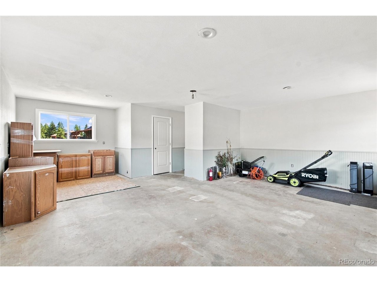 28886 Cragmont Dr