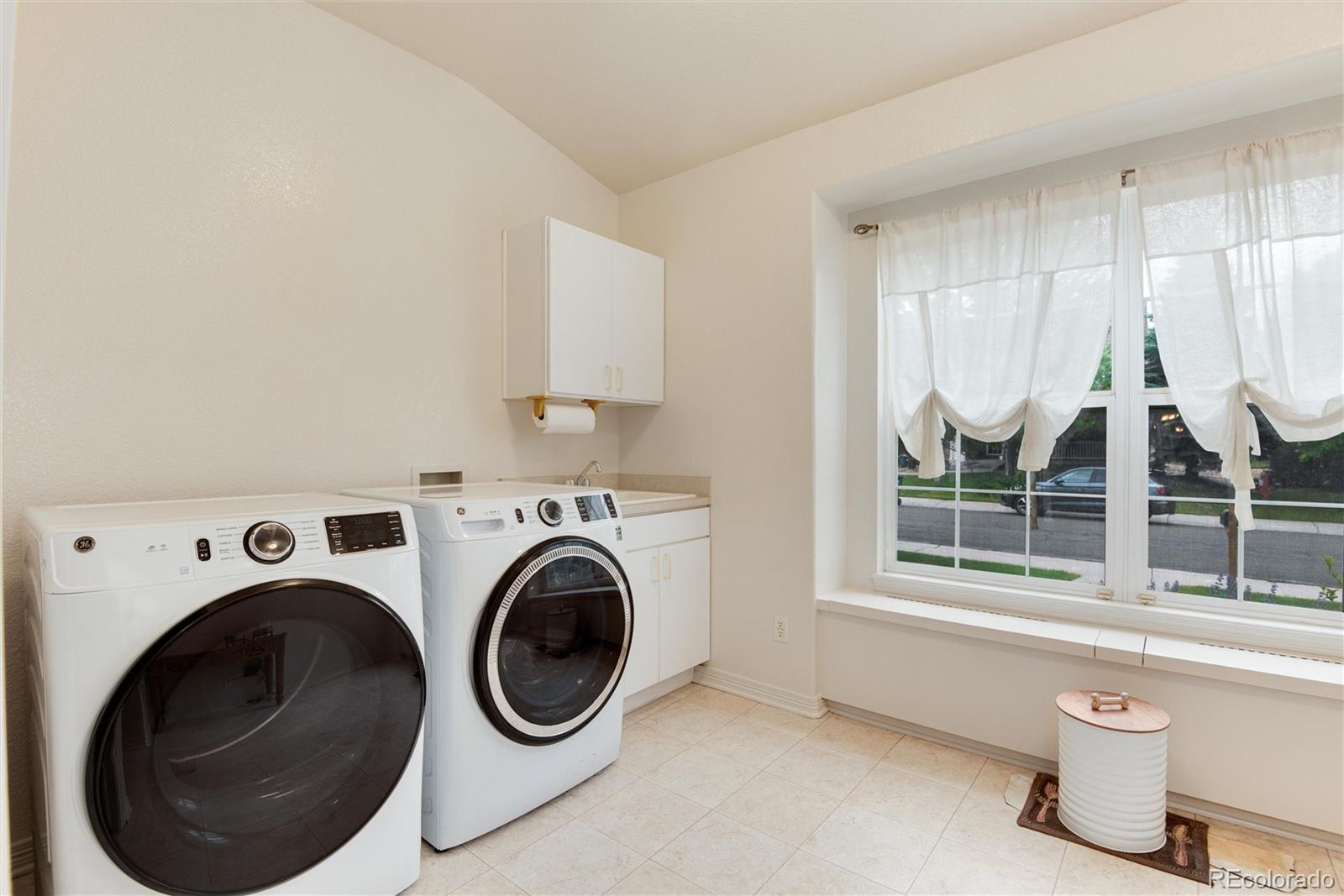 2959 W 110th Place