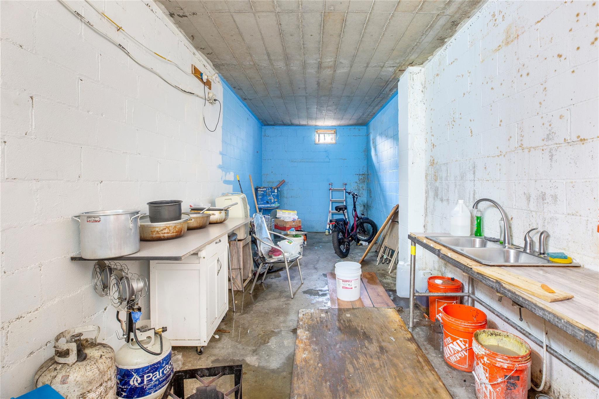 15 N White Street