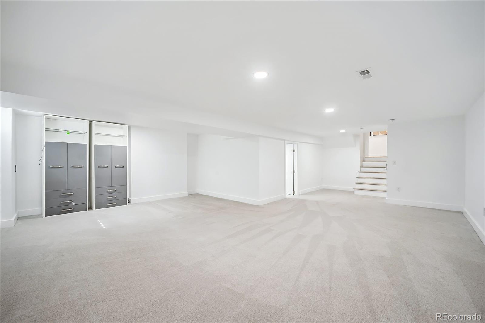 215 Hudson Street