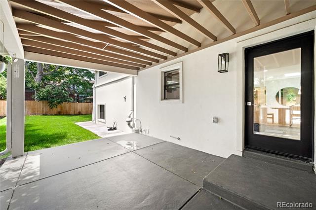 215 Hudson Street