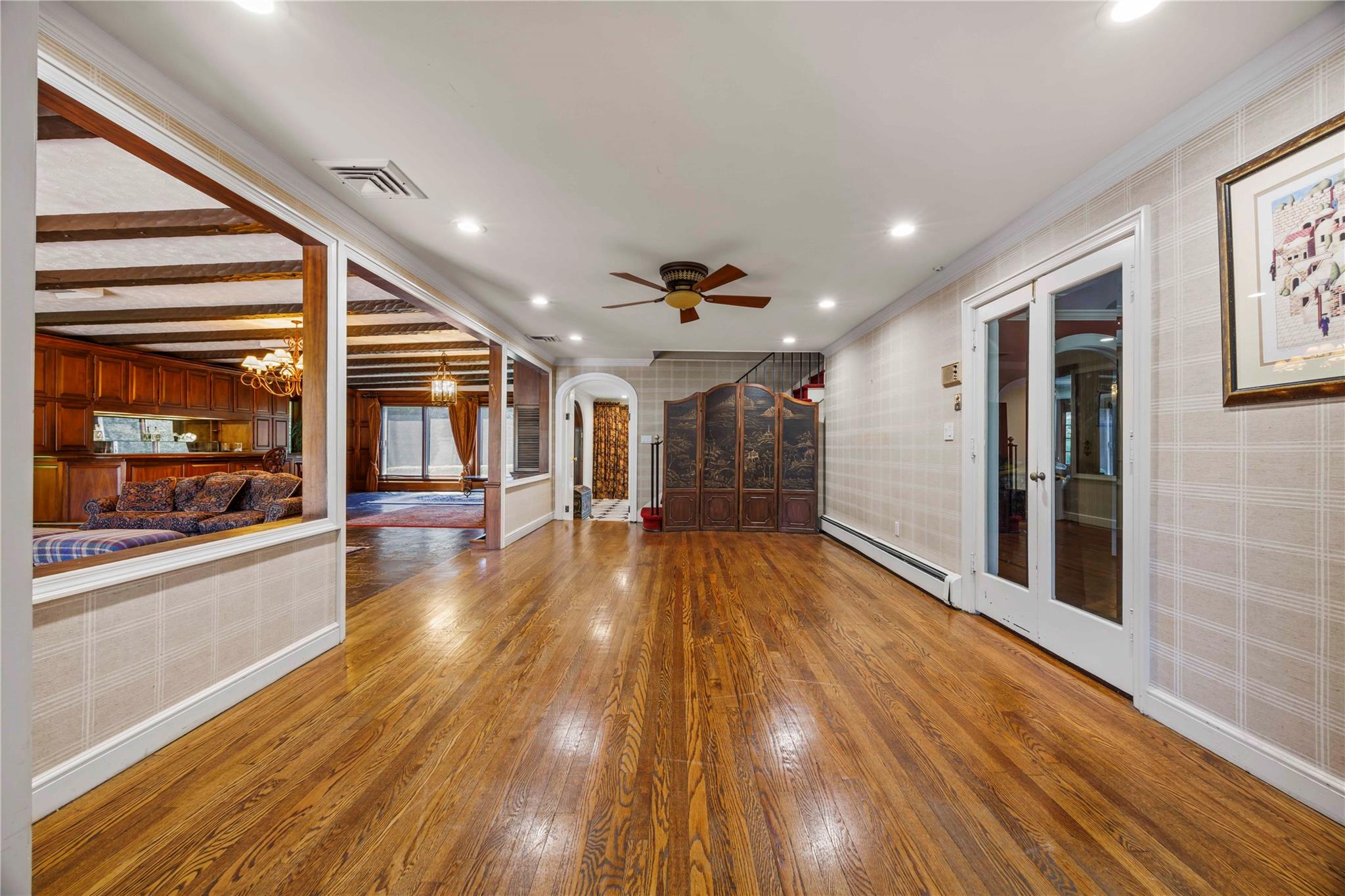 233 Narragansett Avenue