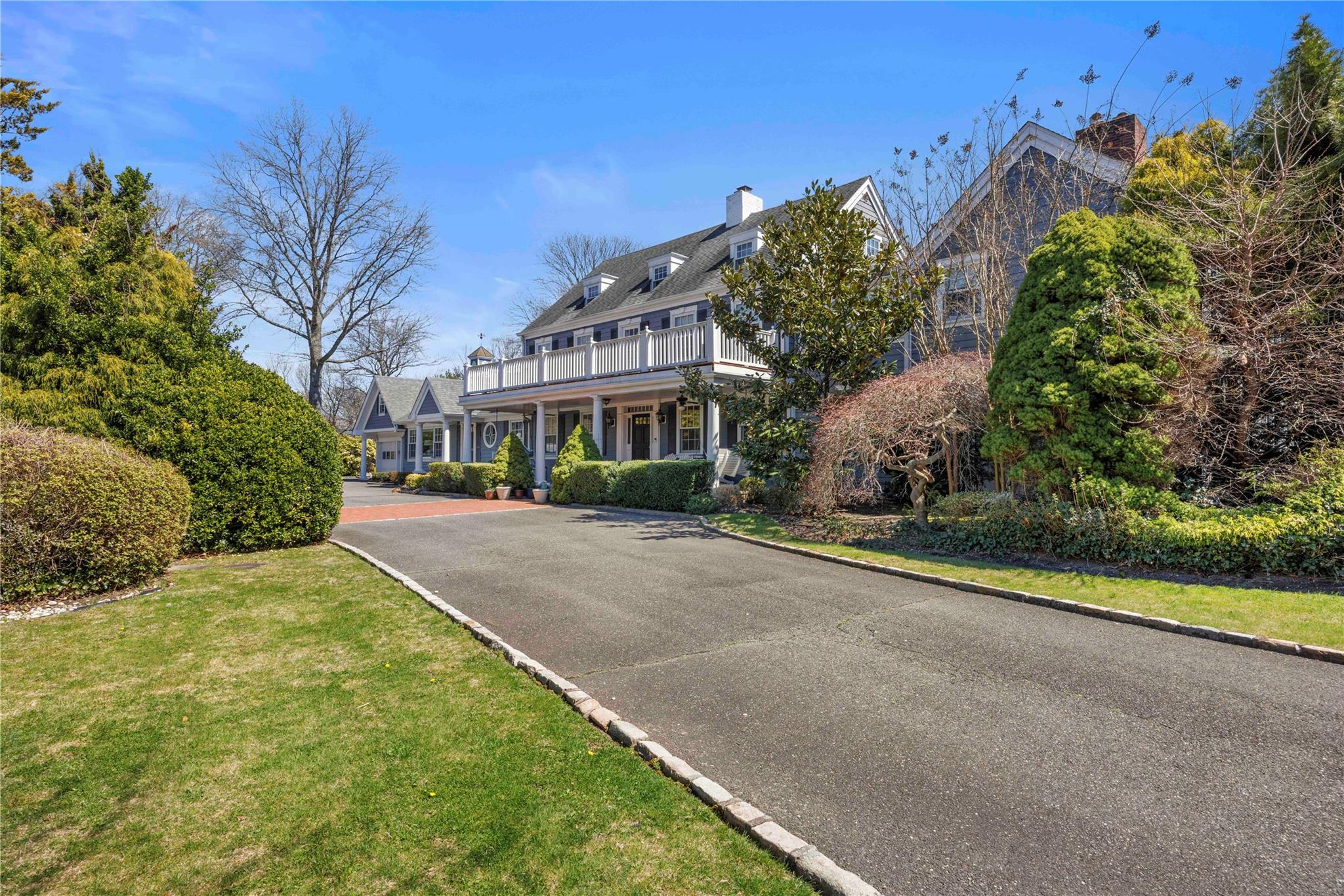 233 Narragansett Avenue