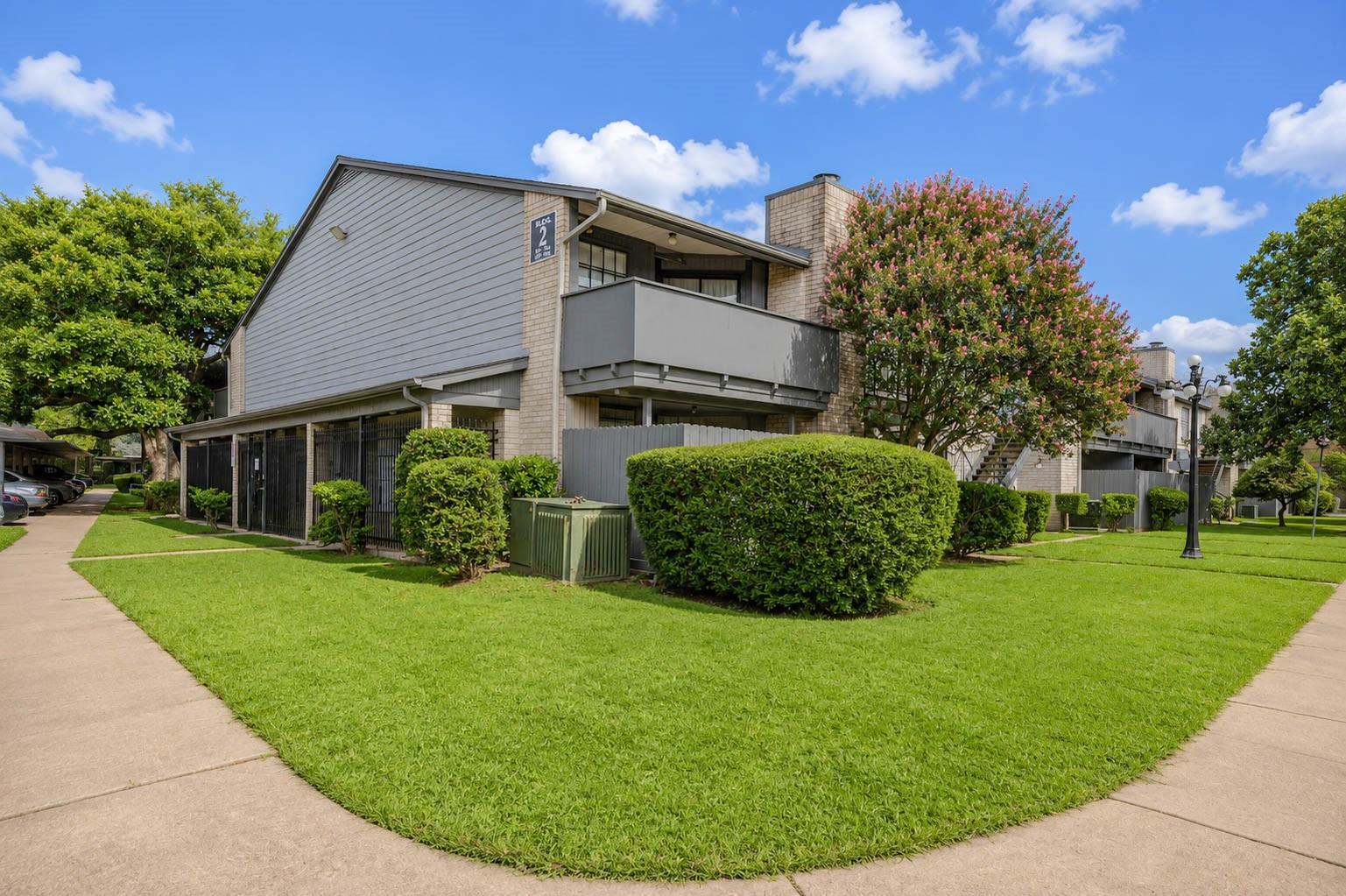 9700 Leawood Boulevard # 201