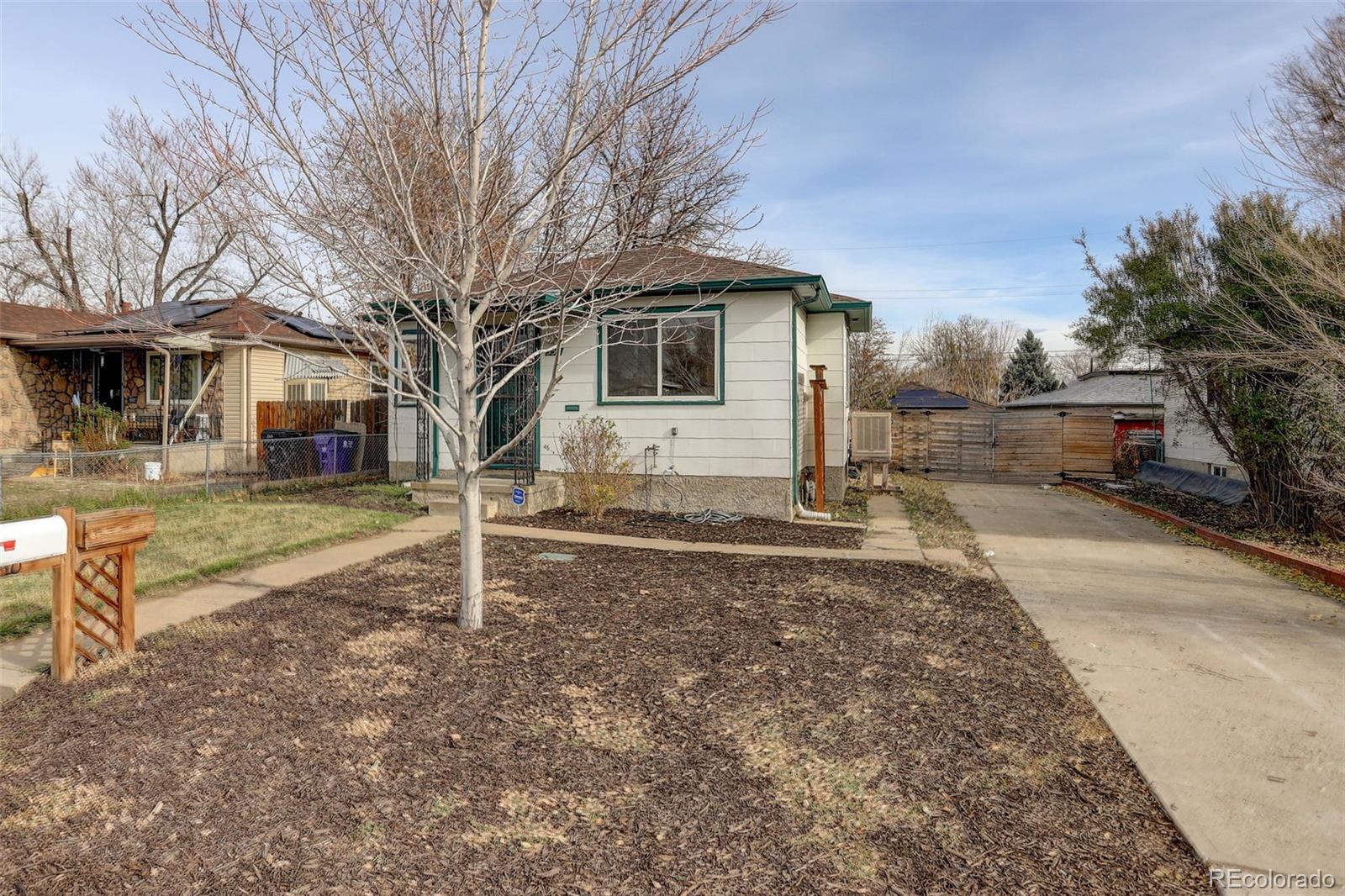 550 Winona Court
