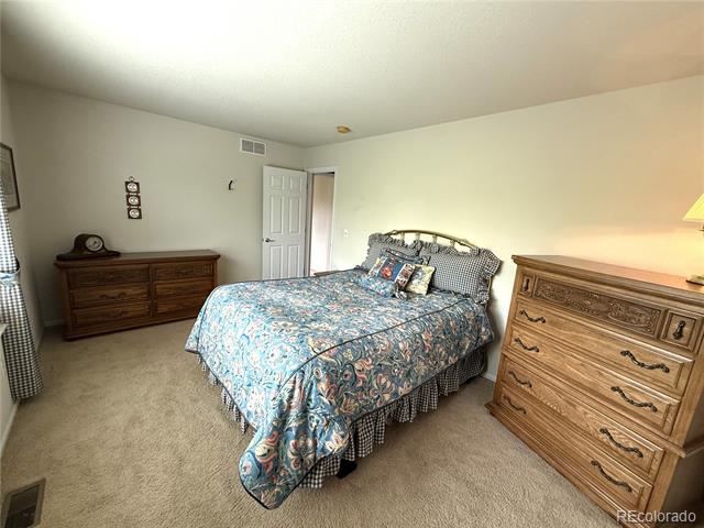 11387 S Blackthorn Court