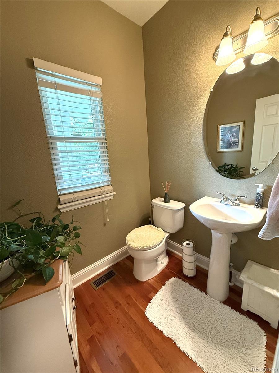 11387 S Blackthorn Court