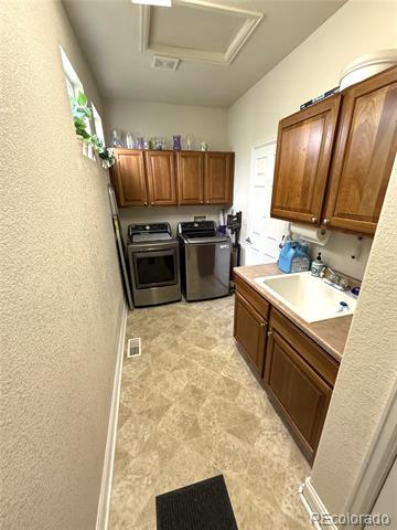 11387 S Blackthorn Court