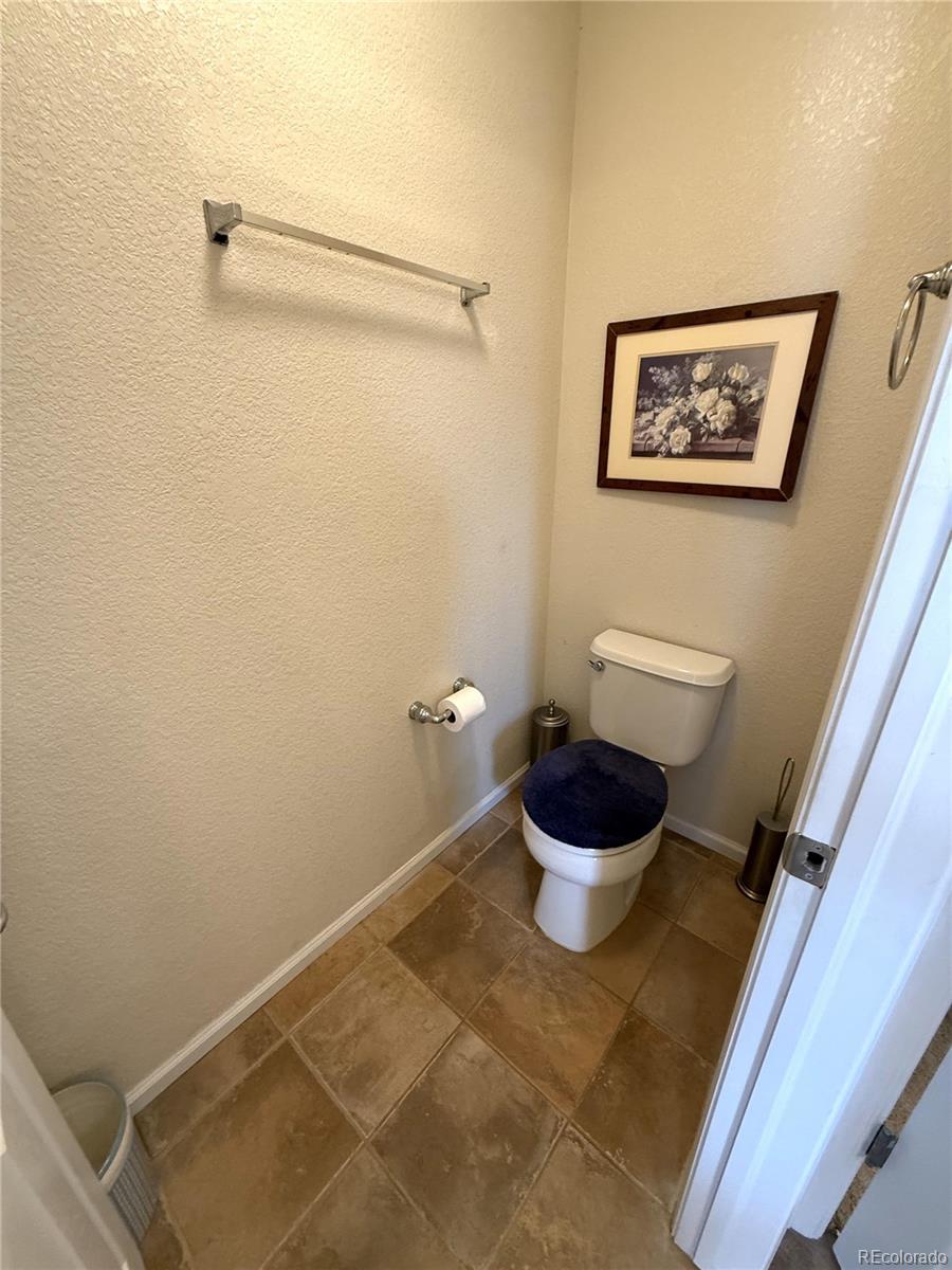 11387 S Blackthorn Court