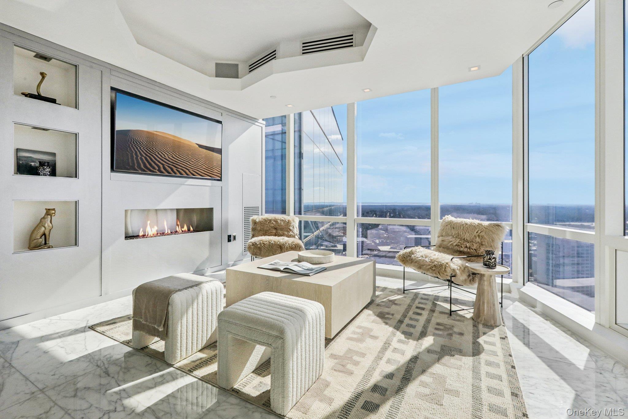 5 Renaissance Square Unit: PH41C