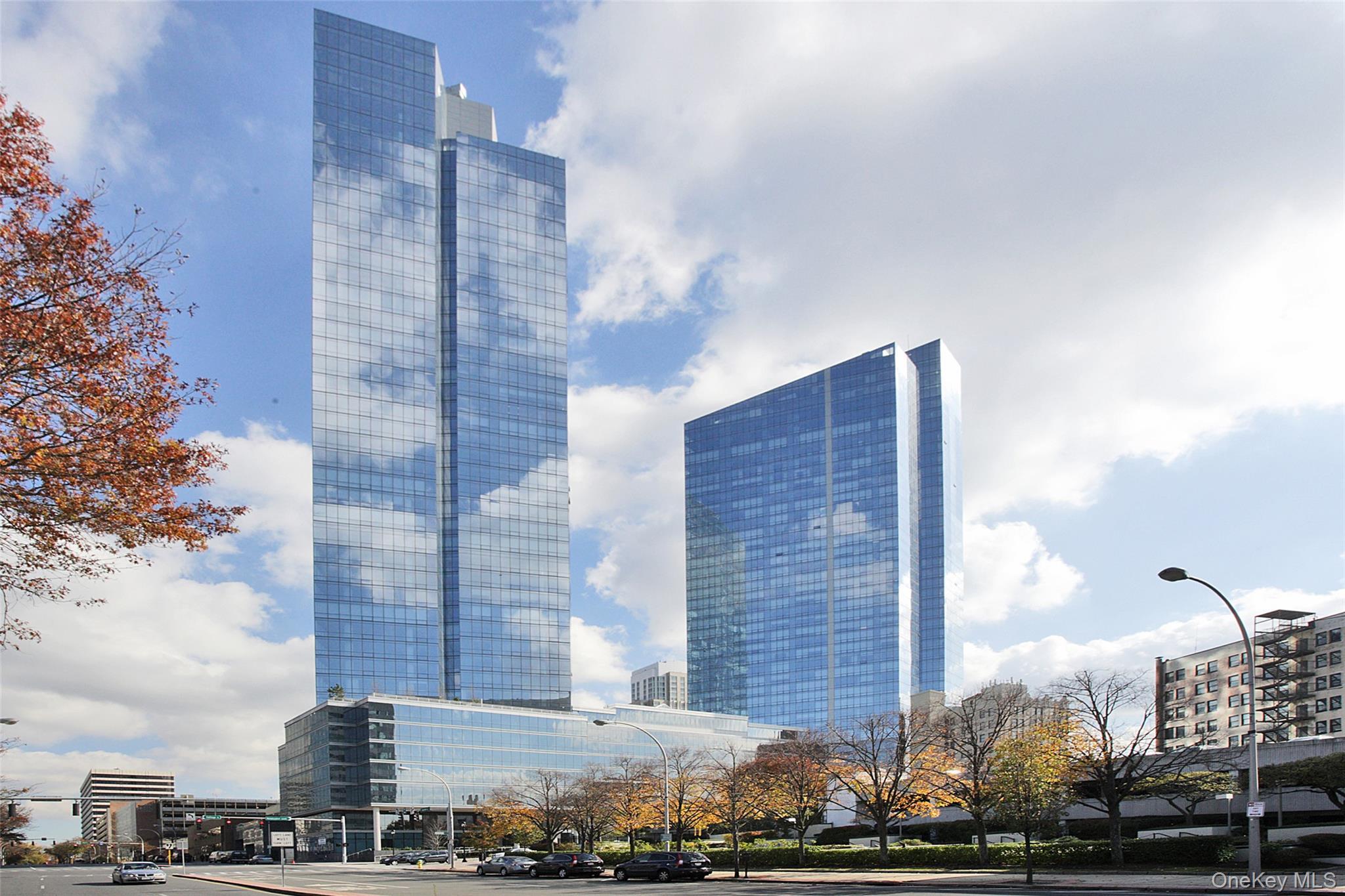 5 Renaissance Square Unit: PH41G