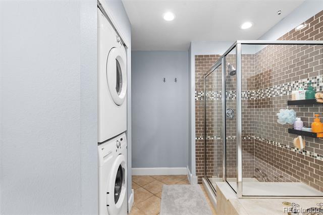 2560 Blake Unit: 101